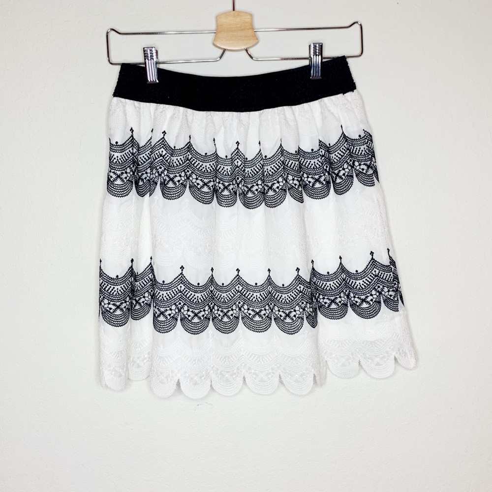 Anabella Black and White Scalloped Bottom Skirt- S